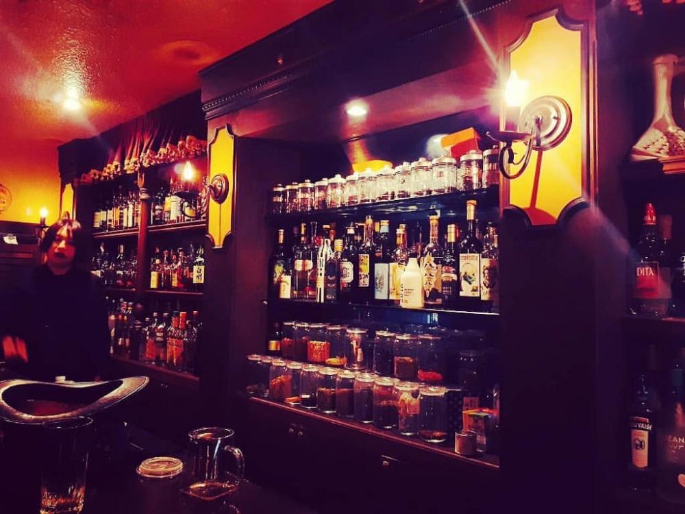 お酒の種類豊富!お酒が飲めない方にはハーブティーも。